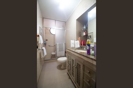 Apartamento à venda com 200m², 3 quartos e sem vaga Apartamento à venda com 200m², 3 quartos e sem vagaBanheiro social