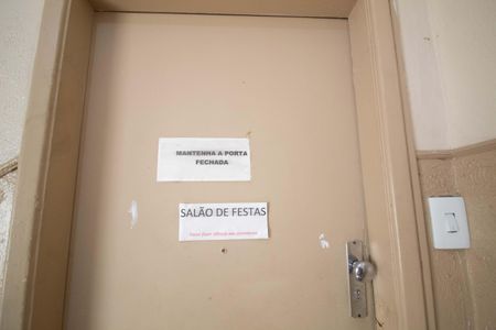 Apartamento à venda com 200m², 3 quartos e sem vaga Apartamento à venda com 200m², 3 quartos e sem vagaÁrea comum - Salão de festas