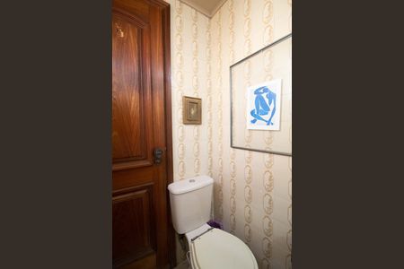 Apartamento à venda com 200m², 3 quartos e sem vaga Apartamento à venda com 200m², 3 quartos e sem vagaLavabo