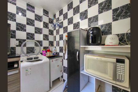 Apartamento à venda com 90m², 3 quartos e 2 vagas Apartamento à venda com 90m², 3 quartos e 2 vagasÁrea de Serviço