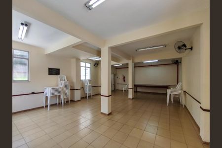 Apartamento à venda com 90m², 3 quartos e 2 vagas Apartamento à venda com 90m², 3 quartos e 2 vagasÁrea comum - Salão de festas