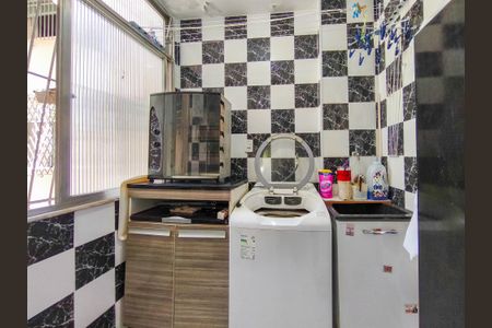 Apartamento à venda com 90m², 3 quartos e 2 vagas Apartamento à venda com 90m², 3 quartos e 2 vagasÁrea de Serviço