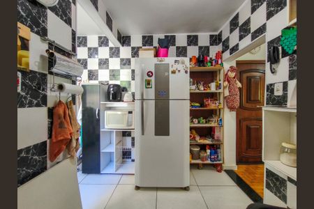 Apartamento à venda com 90m², 3 quartos e 2 vagas Apartamento à venda com 90m², 3 quartos e 2 vagasCozinha