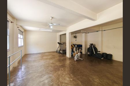 Apartamento à venda com 90m², 3 quartos e 2 vagas Apartamento à venda com 90m², 3 quartos e 2 vagasÁrea comum - Academia