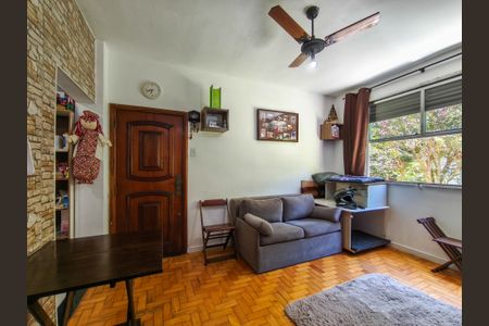 Apartamento à venda com 90m², 3 quartos e 2 vagas Apartamento à venda com 90m², 3 quartos e 2 vagasSala