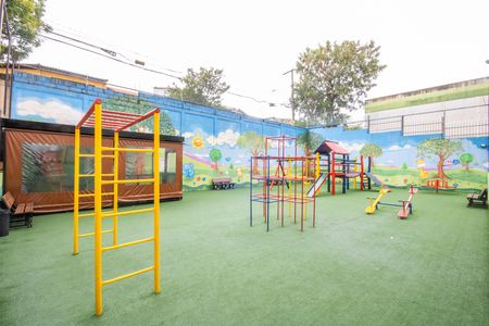 Apartamento à venda com 47m², 2 quartos e 1 vaga Apartamento à venda com 47m², 2 quartos e 1 vagaÁrea comum - Playground
