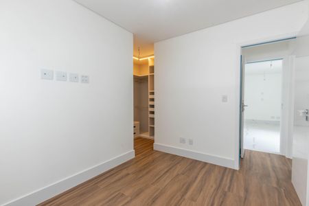 Apartamento à venda com 215m², 2 quartos e 3 vagasSuíte 1