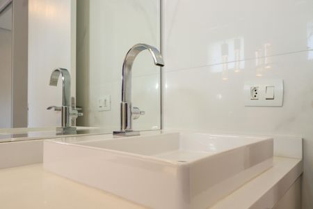 Apartamento à venda com 138m², 3 quartos e 3 vagas Apartamento à venda com 138m², 3 quartos e 3 vagasBanheiro da Suíte 2