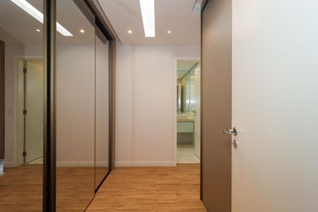 Apartamento à venda com 138m², 3 quartos e 3 vagas Apartamento à venda com 138m², 3 quartos e 3 vagasSuíte 1