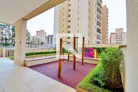 Apartamento à venda com 138m², 3 quartos e 3 vagas Apartamento à venda com 138m², 3 quartos e 3 vagasÁrea comum - Playground