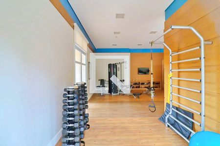 Apartamento à venda com 138m², 3 quartos e 3 vagas Apartamento à venda com 138m², 3 quartos e 3 vagasÁrea comum - Academia
