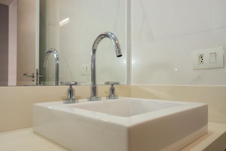 Apartamento à venda com 138m², 3 quartos e 3 vagas Apartamento à venda com 138m², 3 quartos e 3 vagasBanheiro da Suíte 1