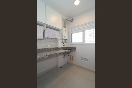 Apartamento à venda com 138m², 3 quartos e 3 vagas Apartamento à venda com 138m², 3 quartos e 3 vagasÁrea de Serviço