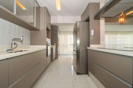 Apartamento à venda com 138m², 3 quartos e 3 vagas Apartamento à venda com 138m², 3 quartos e 3 vagasCozinha