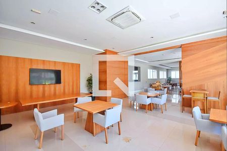 Apartamento à venda com 138m², 3 quartos e 3 vagas Apartamento à venda com 138m², 3 quartos e 3 vagasÁrea comum - Salão de festas