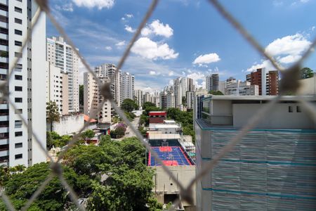 Apartamento à venda com 138m², 3 quartos e 3 vagas Apartamento à venda com 138m², 3 quartos e 3 vagasVista da Suíte 2