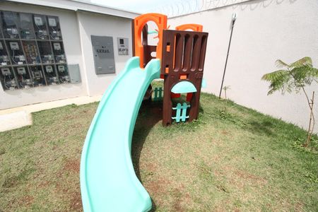 Apartamento para alugar com 98m², 2 quartos e 1 vagaÁrea comum - Playground