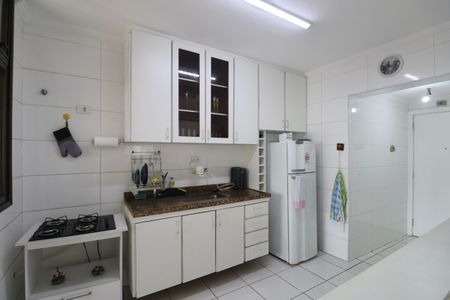 Apartamento para alugar com 110m², 2 quartos e 1 vaga Apartamento para alugar com 110m², 2 quartos e 1 vagaCozinha