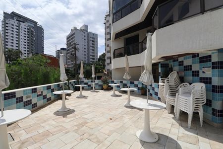 Apartamento para alugar com 110m², 2 quartos e 1 vaga Apartamento para alugar com 110m², 2 quartos e 1 vagaÁrea comum - Piscina