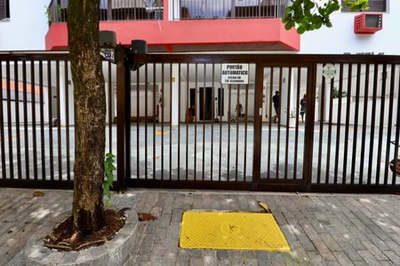 Apartamento para alugar com 130m², 3 quartos e 1 vagaFachada