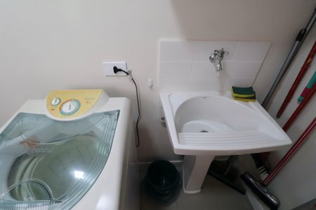 Apartamento para alugar com 130m², 3 quartos e 1 vagaÁrea de Serviço