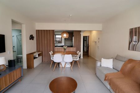 Apartamento para alugar com 130m², 3 quartos e 1 vagaSala