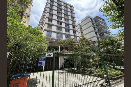 Apartamento à venda com 62m², 2 quartos e 1 vagaFachada + plaquinha