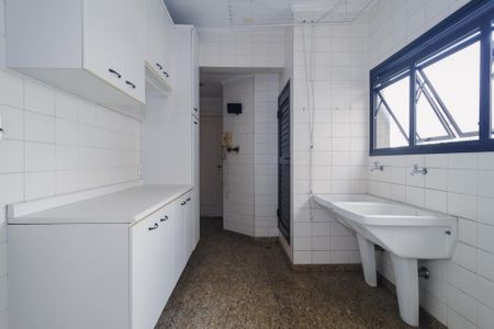 Apartamento à venda com 213m², 3 quartos e 4 vagasÁrea de Serviço