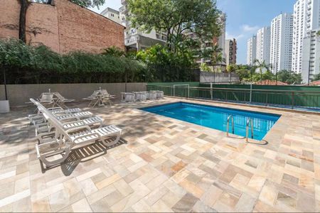 Apartamento à venda com 213m², 3 quartos e 4 vagasÁrea comum - Piscina