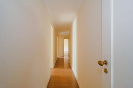 Apartamento à venda com 213m², 3 quartos e 4 vagasCorredor