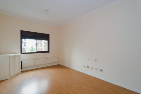 Apartamento à venda com 213m², 3 quartos e 4 vagasSuíte 1