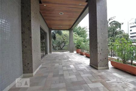 Apartamento à venda com 213m², 3 quartos e 4 vagasÁrea comum