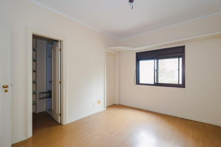 Apartamento à venda com 213m², 3 quartos e 4 vagasSuíte 3