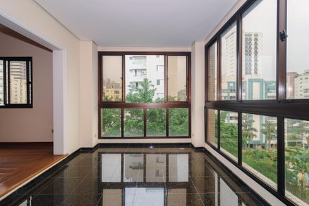 Varanda da Sala de apartamento à venda com 3 quartos, 213m² em Real Parque, São Paulo