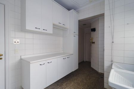 Apartamento à venda com 213m², 3 quartos e 4 vagasÁrea de Serviço