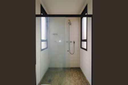 Apartamento à venda com 213m², 3 quartos e 4 vagasBanheiro da Suíte 3