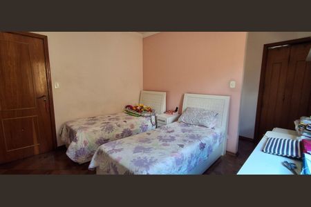 Casa à venda com 311m², 3 quartos e 5 vagasSuíte 2