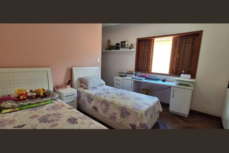 Casa à venda com 311m², 3 quartos e 5 vagasSuíte 2