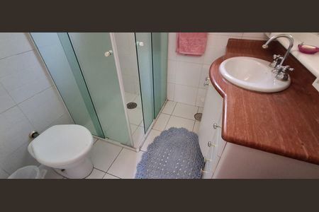 Casa à venda com 311m², 3 quartos e 5 vagasBanheiro Suíte 2