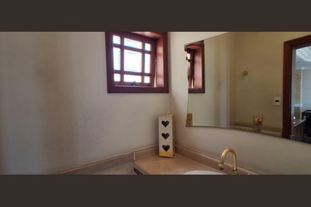 Casa à venda com 311m², 3 quartos e 5 vagasLavabo