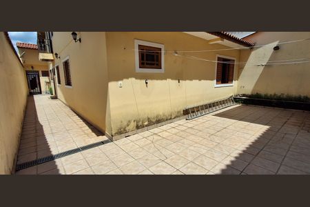 Casa à venda com 311m², 3 quartos e 5 vagasQuintal