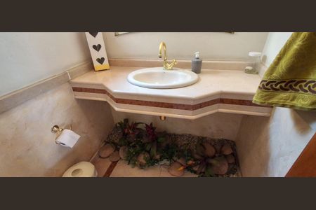 Casa à venda com 311m², 3 quartos e 5 vagasLavabo