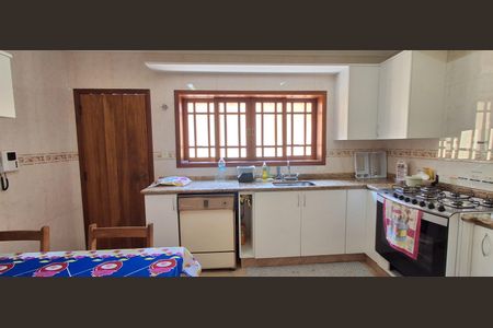 Casa à venda com 311m², 3 quartos e 5 vagasCozinha