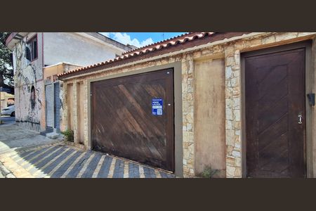 Casa à venda com 311m², 3 quartos e 5 vagasFachada