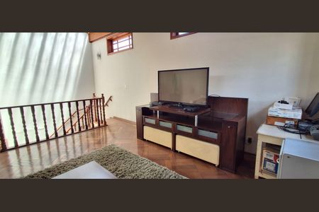 Casa à venda com 311m², 3 quartos e 5 vagasSala de tv