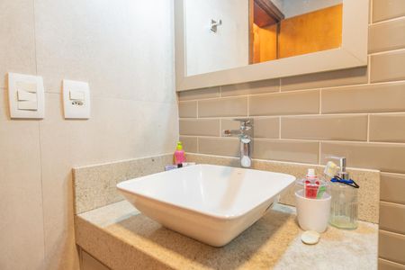 Casa de condomínio à venda com 158m², 2 quartos e 2 vagas Casa de condomínio à venda com 158m², 2 quartos e 2 vagasBanheiro Social