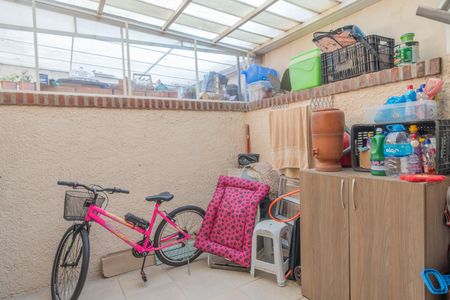 Casa de condomínio à venda com 158m², 2 quartos e 2 vagas Casa de condomínio à venda com 158m², 2 quartos e 2 vagasQuintal