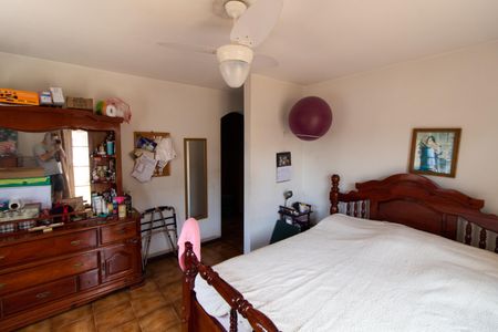 Casa à venda com 210m², 3 quartos e 8 vagasSuíte