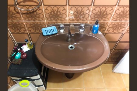 Casa à venda com 210m², 3 quartos e 8 vagasBanheiro