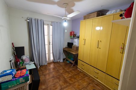 Casa à venda com 210m², 3 quartos e 8 vagasQuarto 2